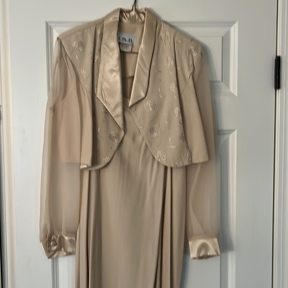 Dresses & Skirts - Floor length beige dress with removable jacket.